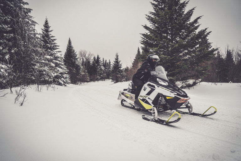 snowmobile tours new hampshire